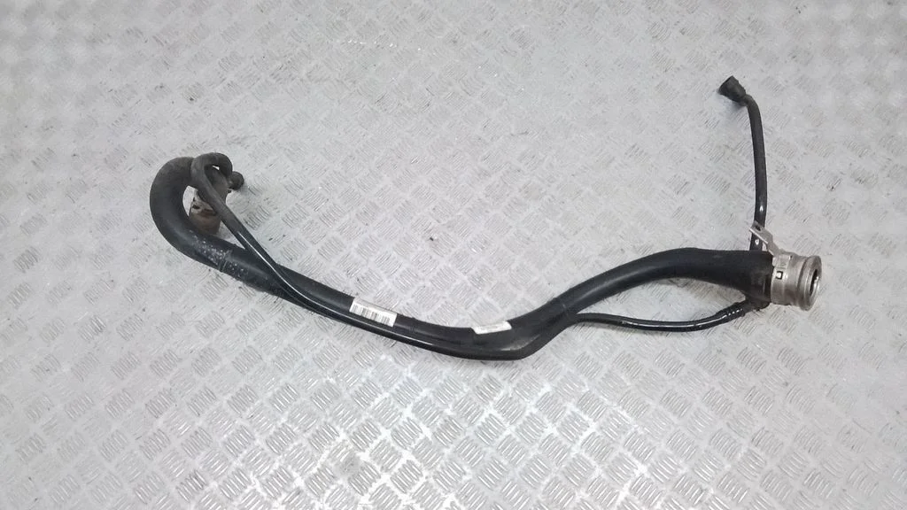 Rura wlewu paliwa – BMW Seria 7 F01 F02 F03 F04 (2008-2016)