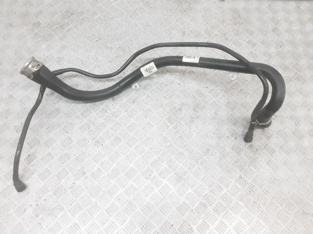 Rura wlewu paliwa – BMW Seria 7 F01 F02 F03 F04 (2008-2016)