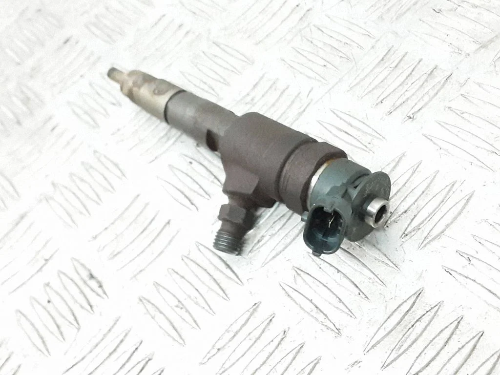Fuel injector 0445110566