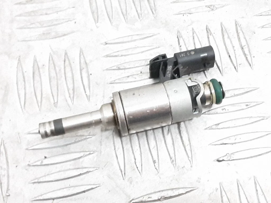 Fuel injector – Seat Leon (5F) (2012-2019)