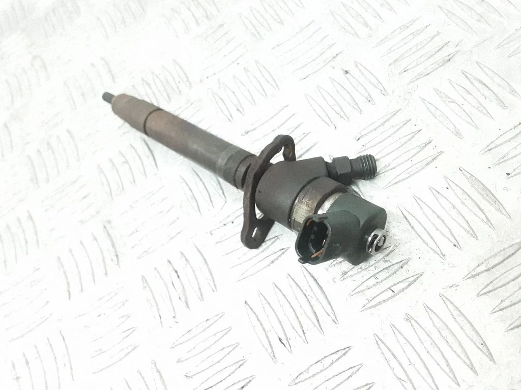 Fuel injector 30750283