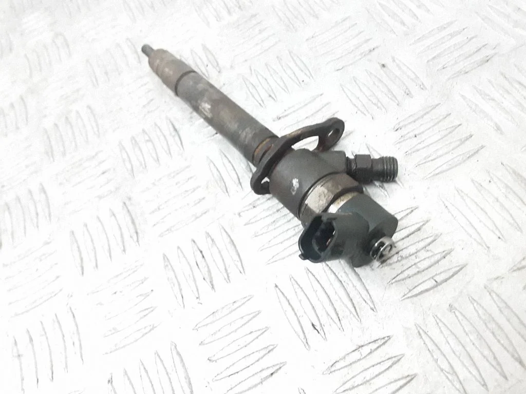 Fuel injector 30750283
