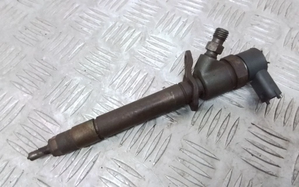 Fuel injector 30777526