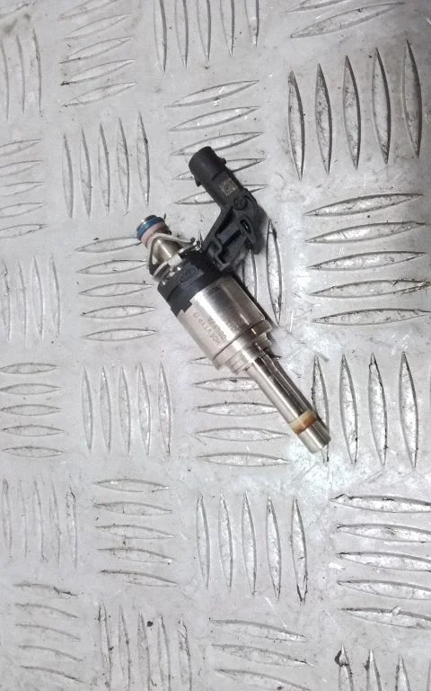 Fuel injector 04E906036AL