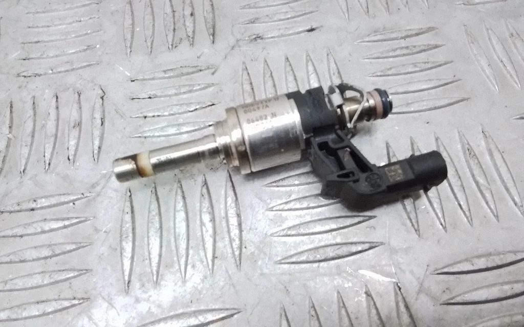 Fuel injector 04E906036AL