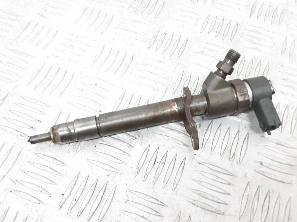 Fuel injector – Volvo V50 (2004-2007)
