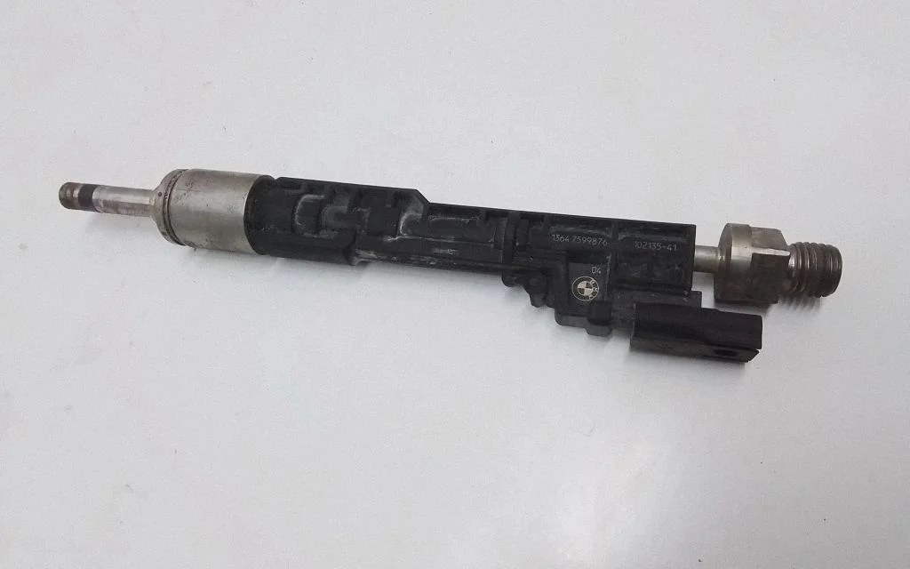 Fuel injector – BMW 7 Series F01 F02 F03 F04 (2008-2016)