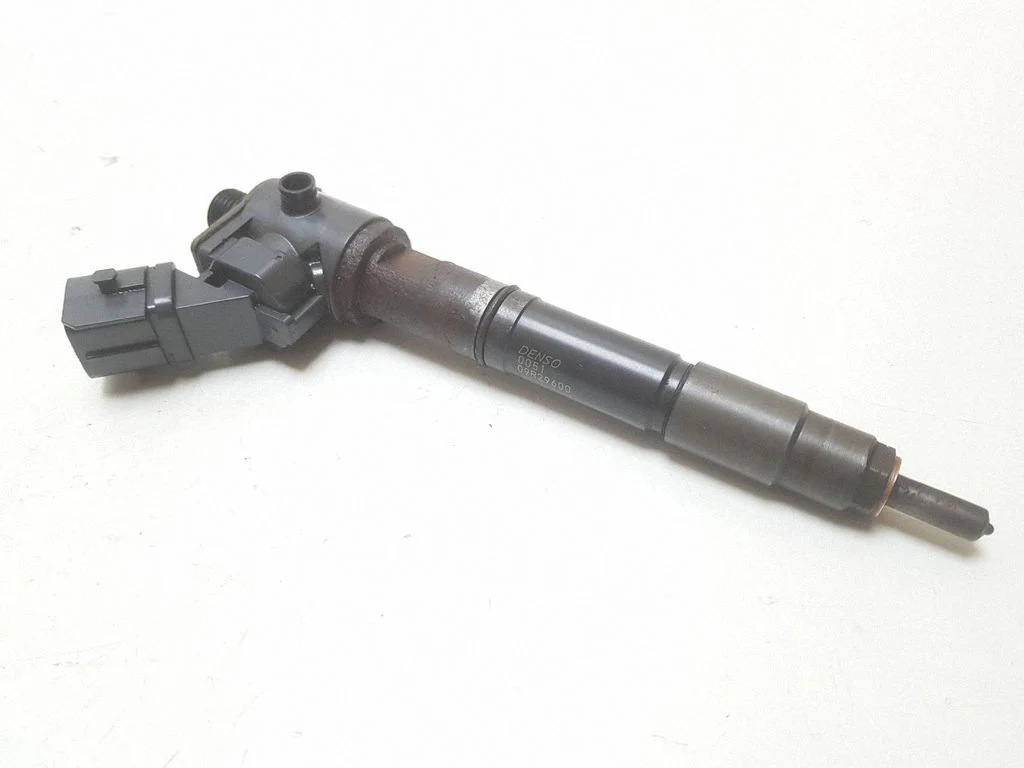 Fuel injector – Volvo V40 (2012-2019)