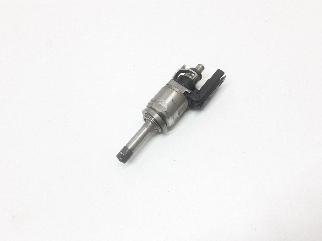 Fuel injector 31303495
