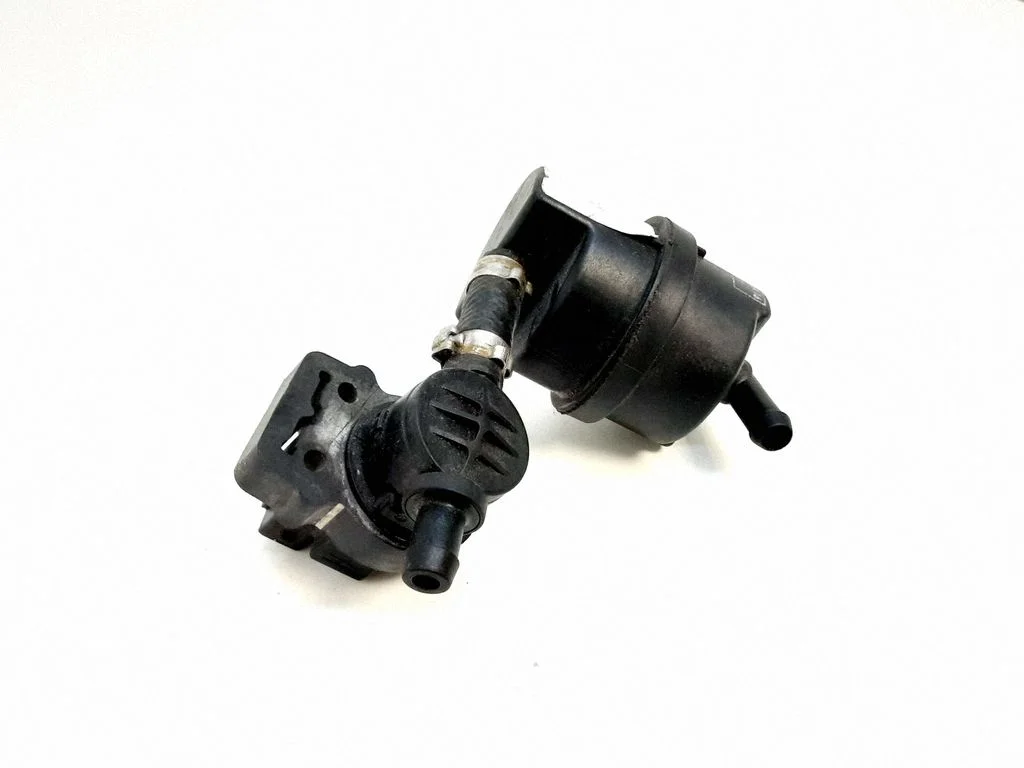 Vacuum valve 0004703593
