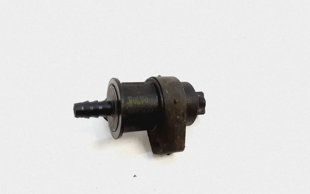 Vacuum valve 8653642