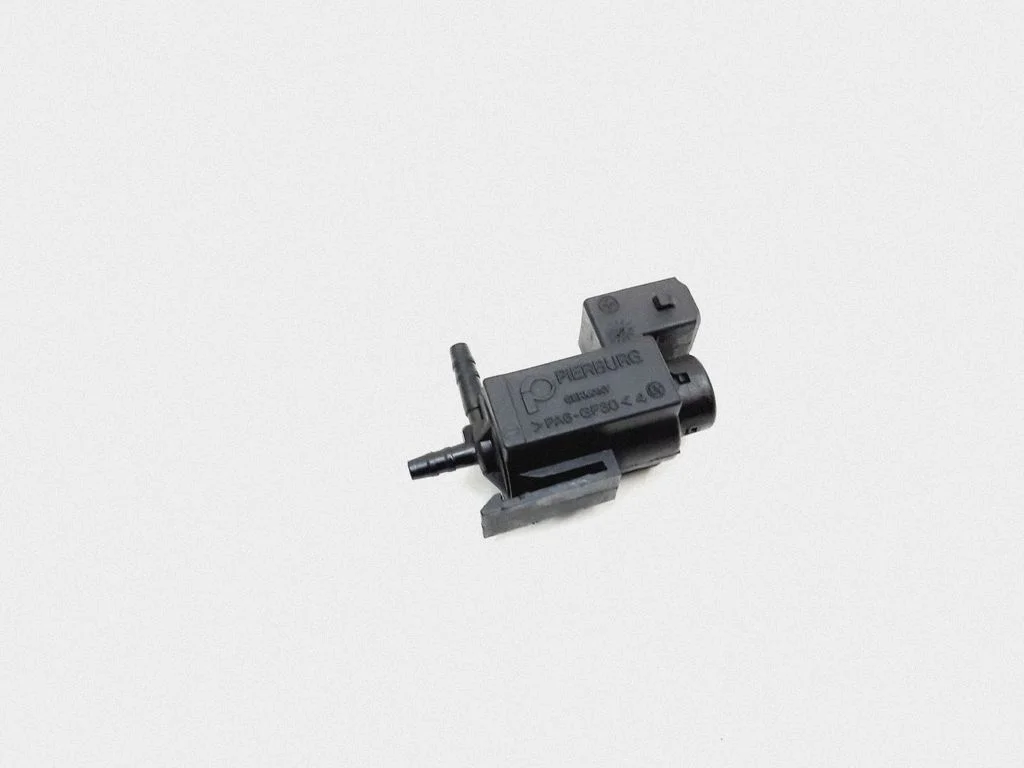 Vacuum valve – BMW 5 Series E60 E61 (2004-2010)