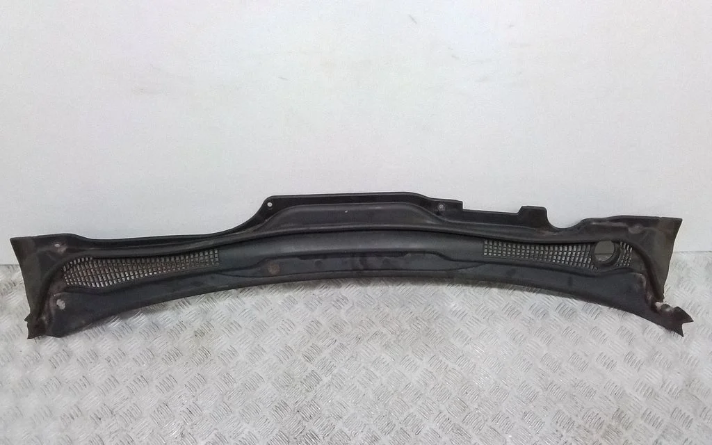 Wiper trim 30745377 – Volvo C30 (2007-2010)