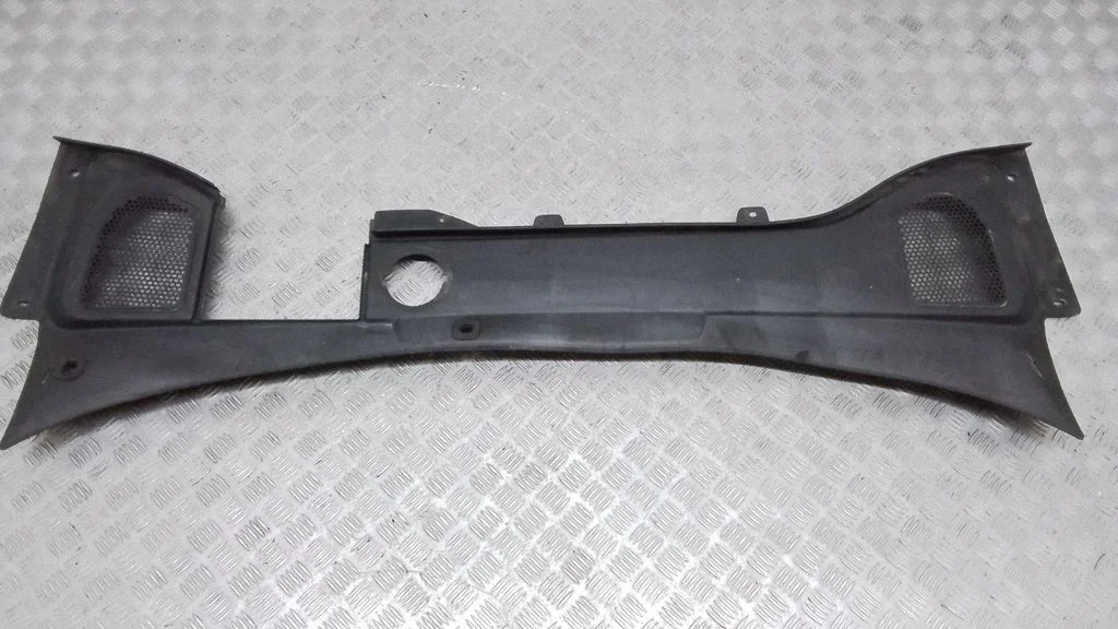 Wiper trim – Volvo XC60 (2009-2013)