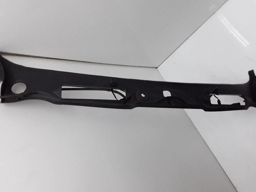 Wiper trim – BMW 3 Series E90 E91 (2005-2012)