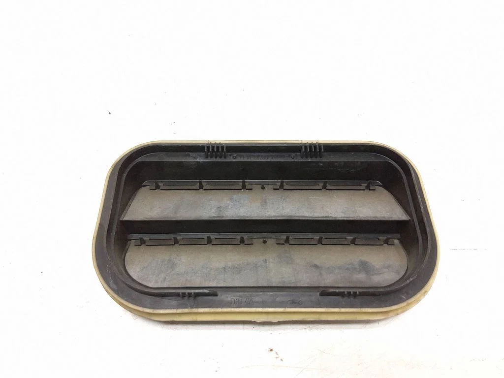Quarter panel pressure vent YF1A54280B62 – Volvo C70 (2006-2010)