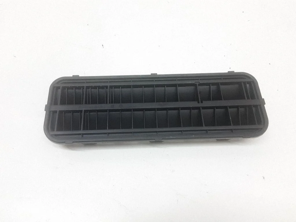 Quarter panel pressure vent – BMW 7 Series F01 F02 F03 F04 (2008-2016)