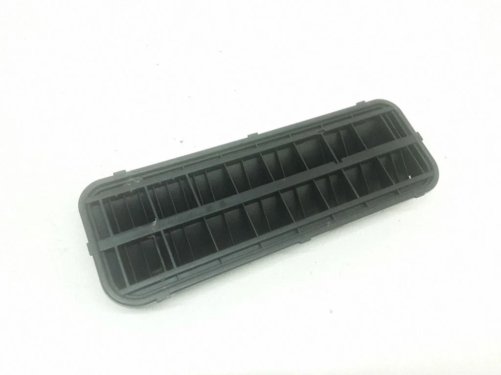 Quarter panel pressure vent – BMW 7 Series F01 F02 F03 F04 (2008-2016)