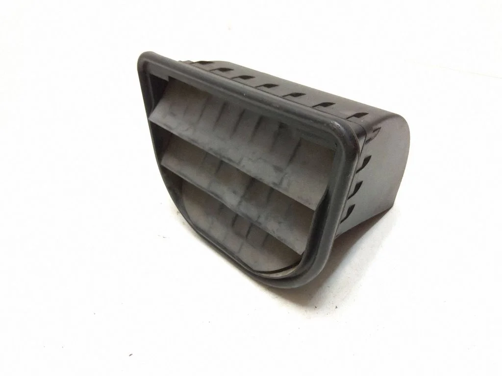 Quarter panel pressure vent – Volvo XC90 (2007-2014)