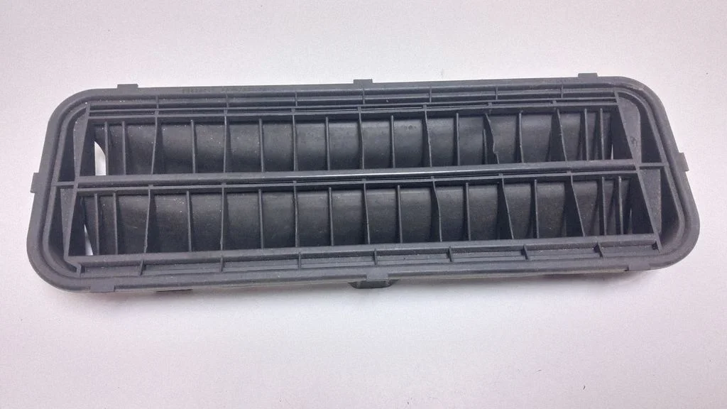 Quarter panel pressure vent – BMW 7 Series F01 F02 F03 F04 (2008-2016)
