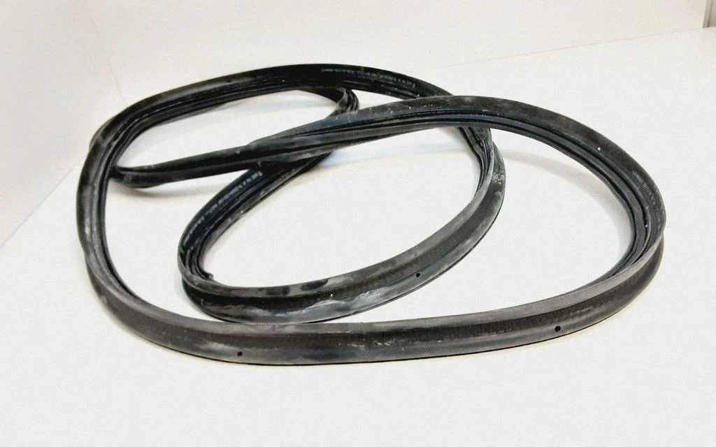 Loading door rubber seal (on body) – Mercedes-Benz GLC-Class C253 (2016-)