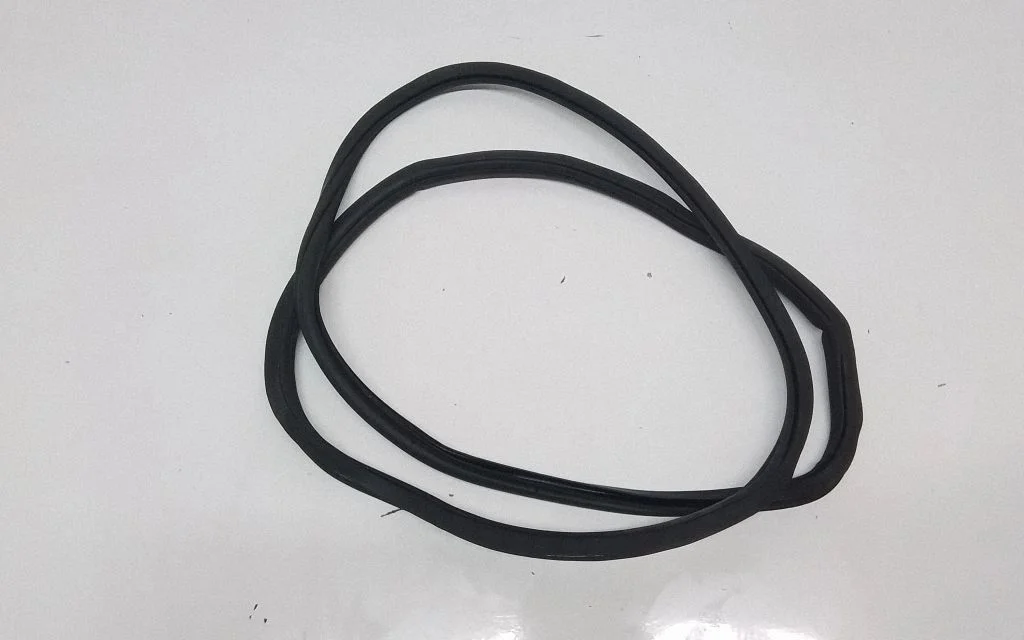 Front door rubber seal 3CN867911B