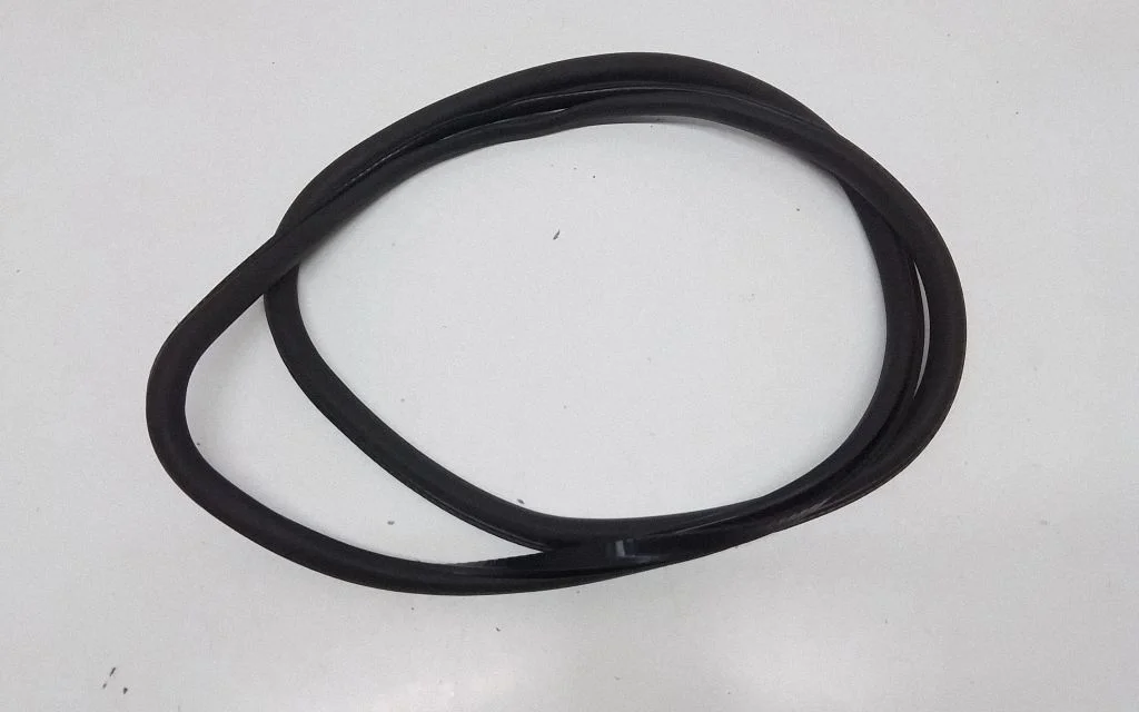 Front door rubber seal – BMW 7 Series F01 F02 F03 F04 (2008-2016)
