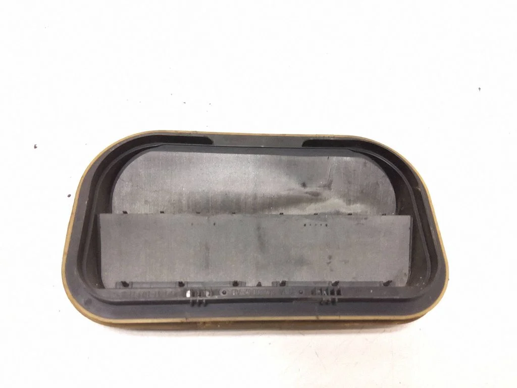 Quarter panel pressure vent – Volvo S80 (2007-2013)