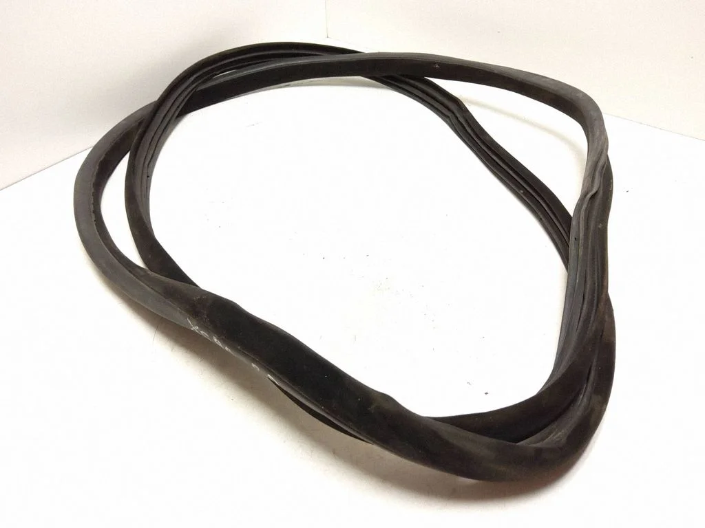 Front door rubber seal – Volvo XC90 (2007-2014)