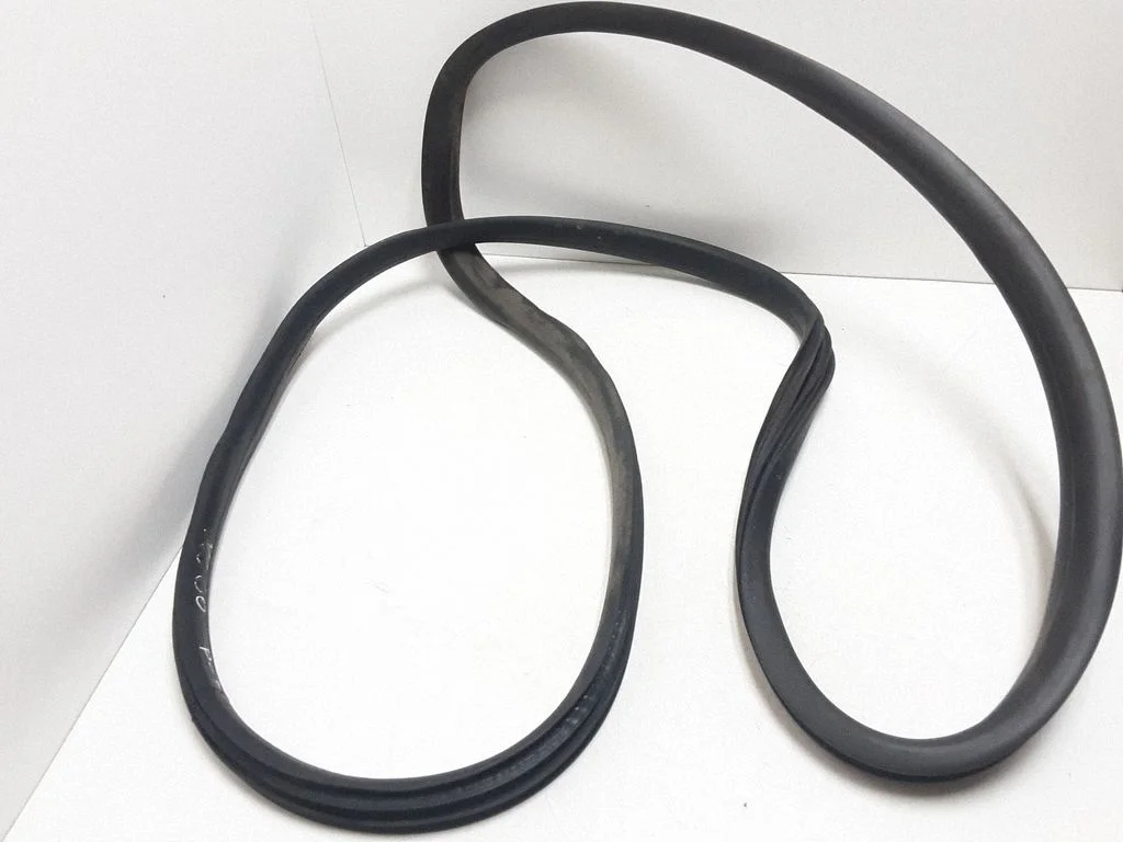 Esiukse tihend (kere pool) – Volvo XC60 (2009-2013)