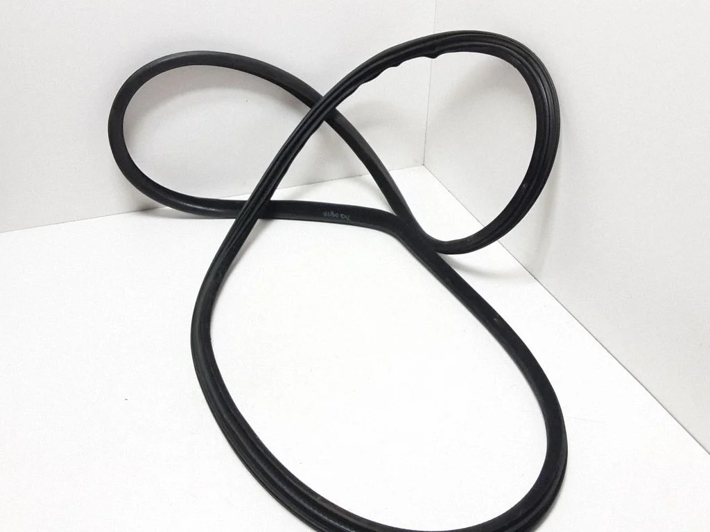 Front door rubber seal – Volvo XC90 (2007-2014)