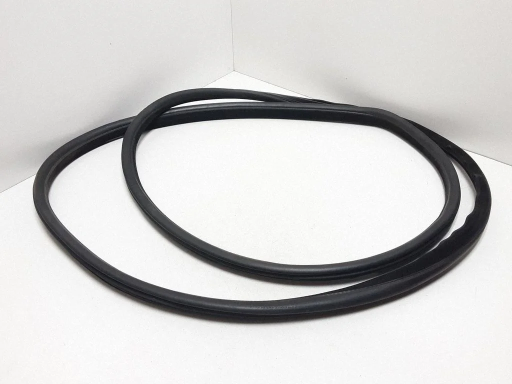 Front door rubber seal – Volvo XC90 (2007-2014)