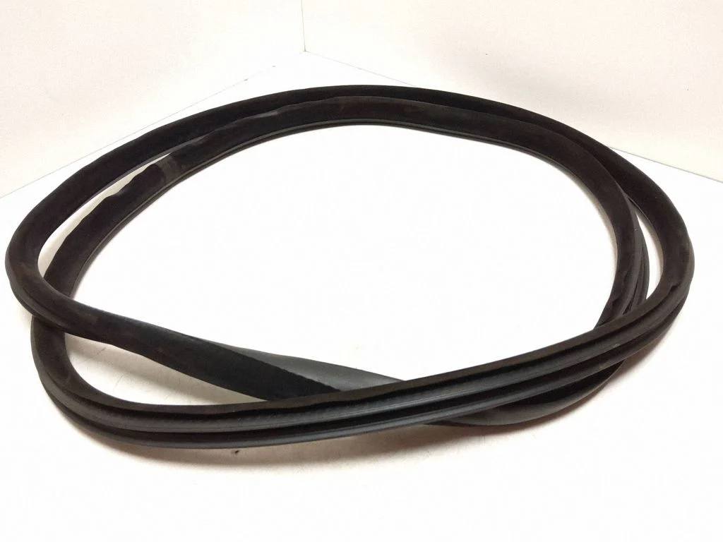 Esiukse tihend (kere pool) – Volvo S80 (2007-2013)