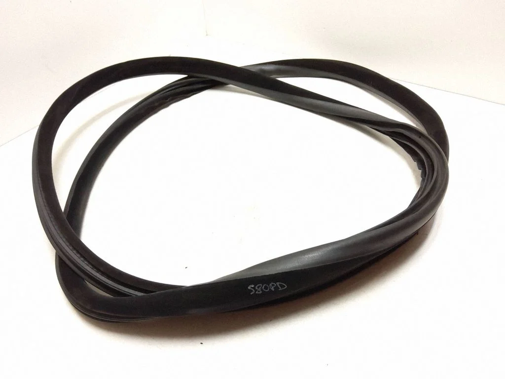 Esiukse tihend (kere pool) – Volvo S80 (2007-2013)