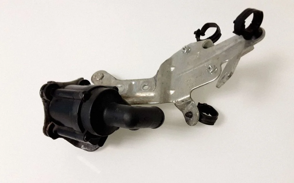 Electric auxiliary coolant/water pump 31368312