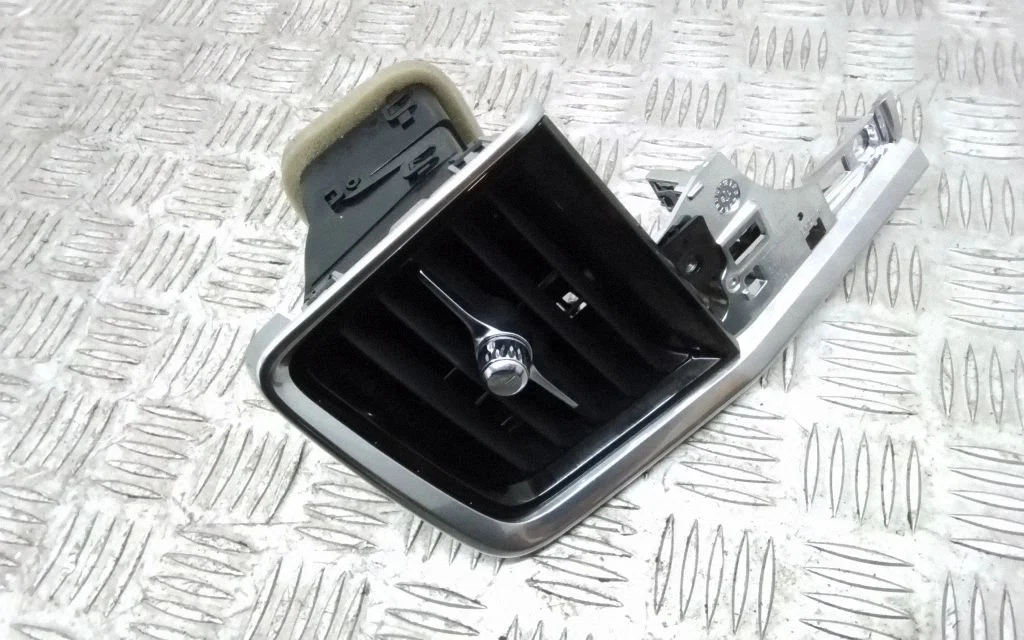 Boczne kratki nawiewu – Volvo S90, V90 (2016-)