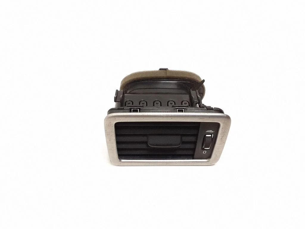 Dashboard side air vent grill/cover trim – Volvo V70 (2008-2013)