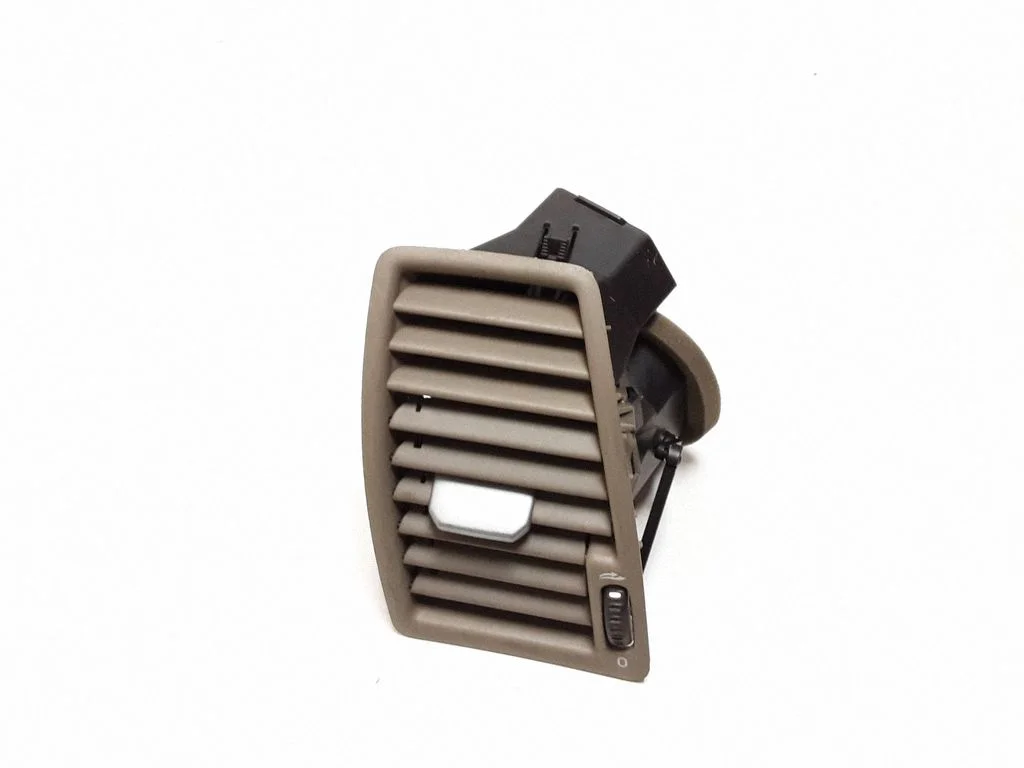 Dashboard side air vent grill/cover trim – Volvo XC90 (2007-2014)