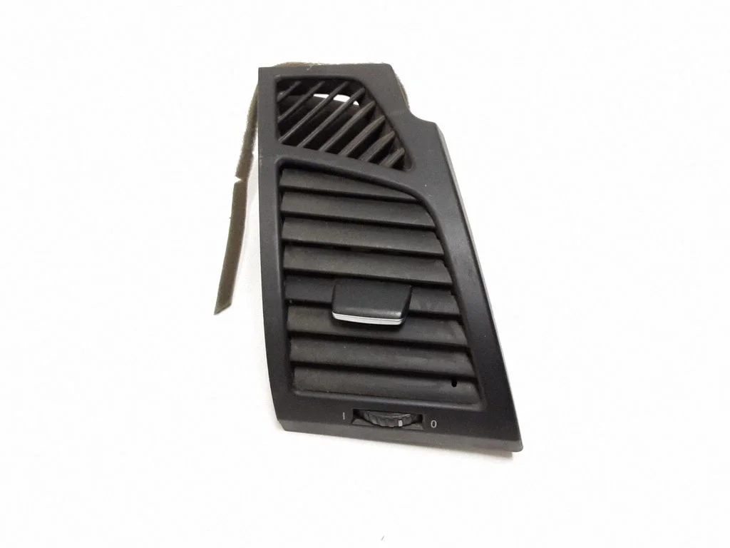 Dashboard side air vent grill/cover trim – BMW 1 Series E81 E87 (2004-2011)