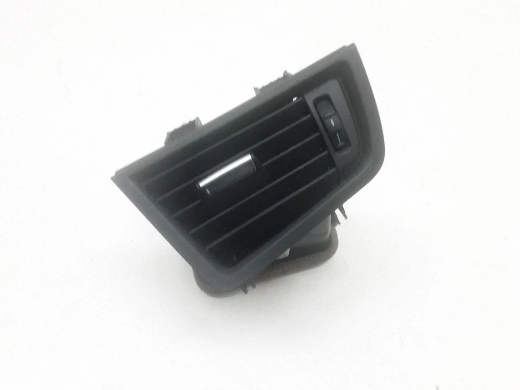Dashboard side air vent grill/cover trim – BMW 5 Series F10 F11 (2009-2016)