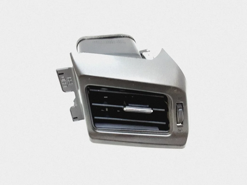 Boczne kratki nawiewu 556800R010