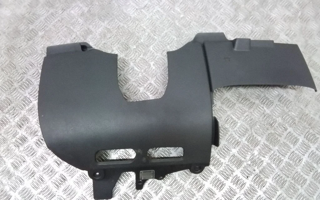 Dashboard lower bottom trim panel 30722495 – Volvo C30 (2007-2010)