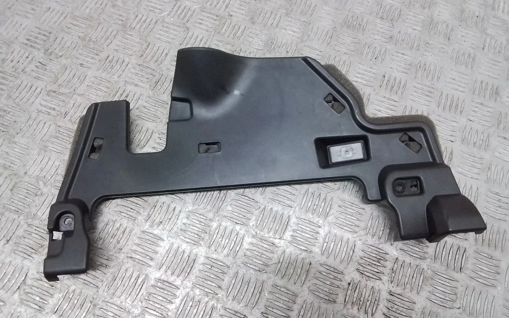 Dashboard lower bottom trim panel – Volvo S90, V90 (2016-)