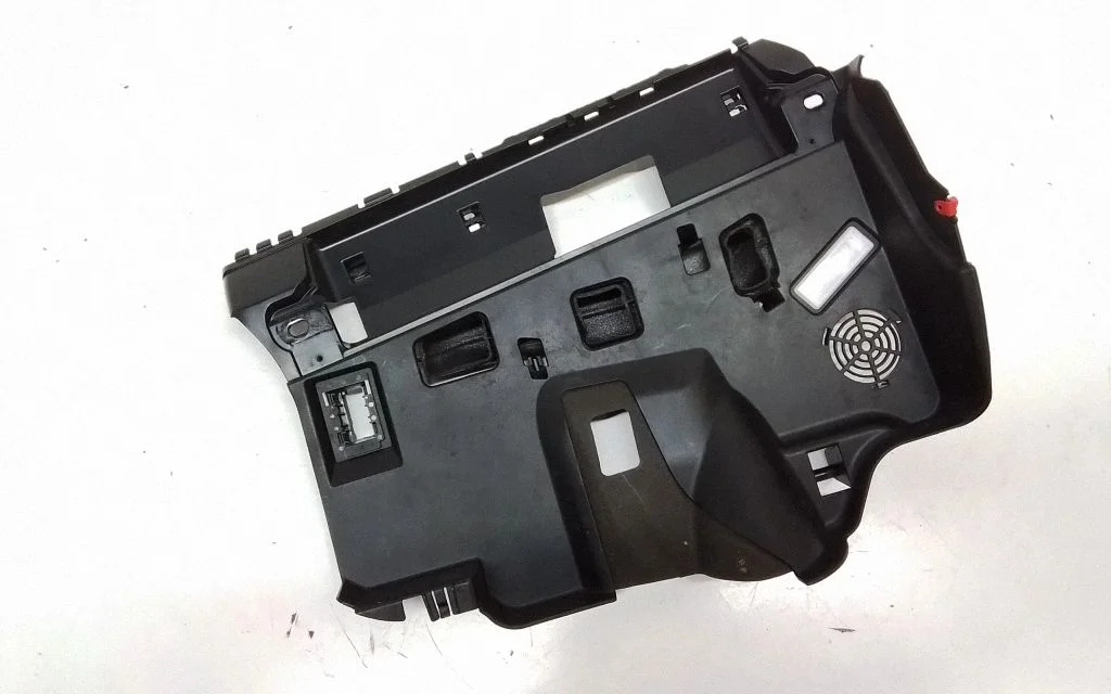 Armatuurlaua alumine viimistluspaneel – BMW 7-seeria F01 F02 F03 F04 (2008-2016)