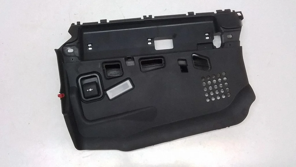 Armatuurlaua alumine viimistluspaneel – BMW 7-seeria F01 F02 F03 F04 (2008-2016)