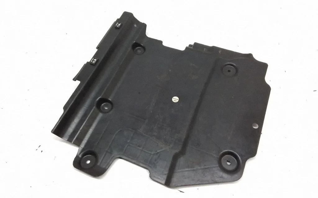 Armatuurlaua alumine viimistluspaneel – Mercedes-Benz ML-klass W166 (2012-2017)