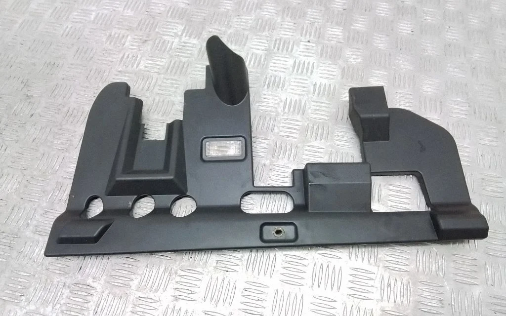 Armatuurlaua alumine viimistluspaneel 7P5815173B