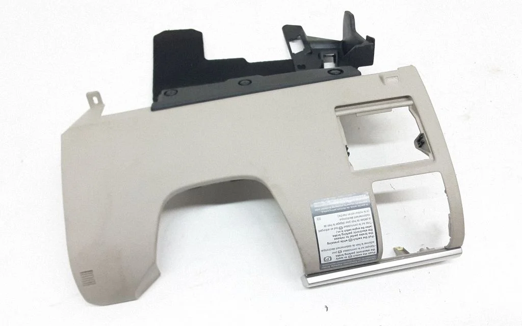 Armatuurlaua alumine viimistluspaneel – Subaru Outback (2009-2014)
