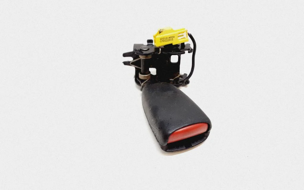 Rear seatbelt buckle – Volvo S80 (2007-2013)