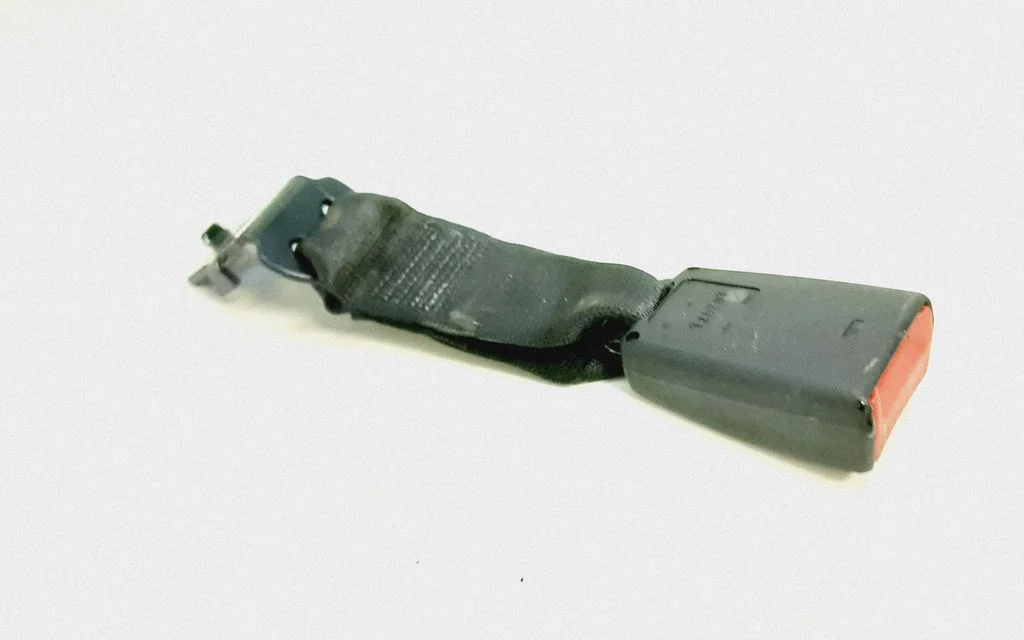 Zapięcie pasa tylne 6100602